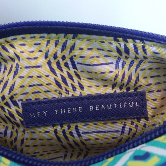 Stella & Dot Aztec Cosmetic Pouf - Picture 3 of 4